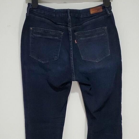Levi's 30x30 dark wash high rise flared jeans - Picture 4 of 6